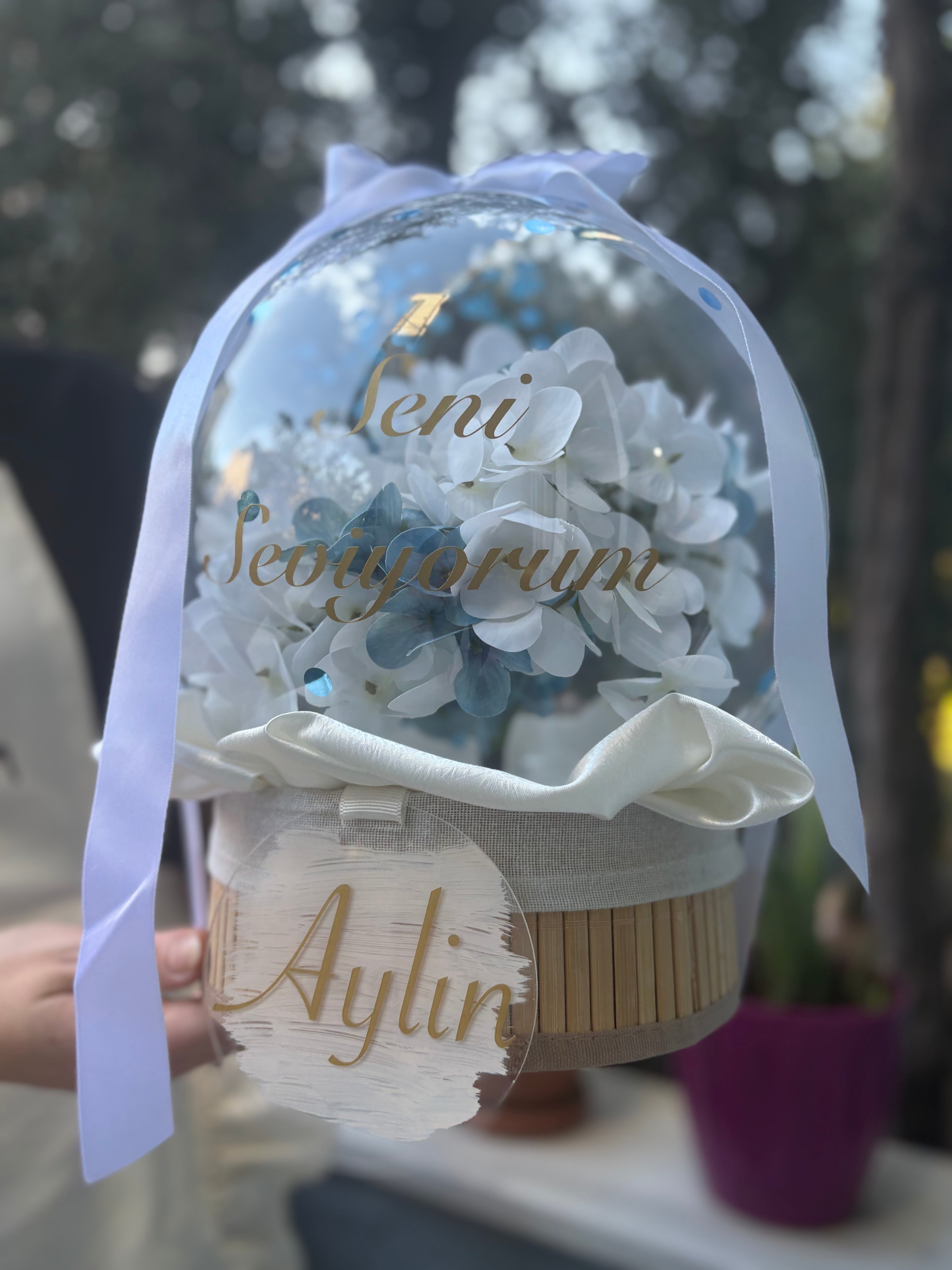Yapay Çiçekli Hediye Balonu